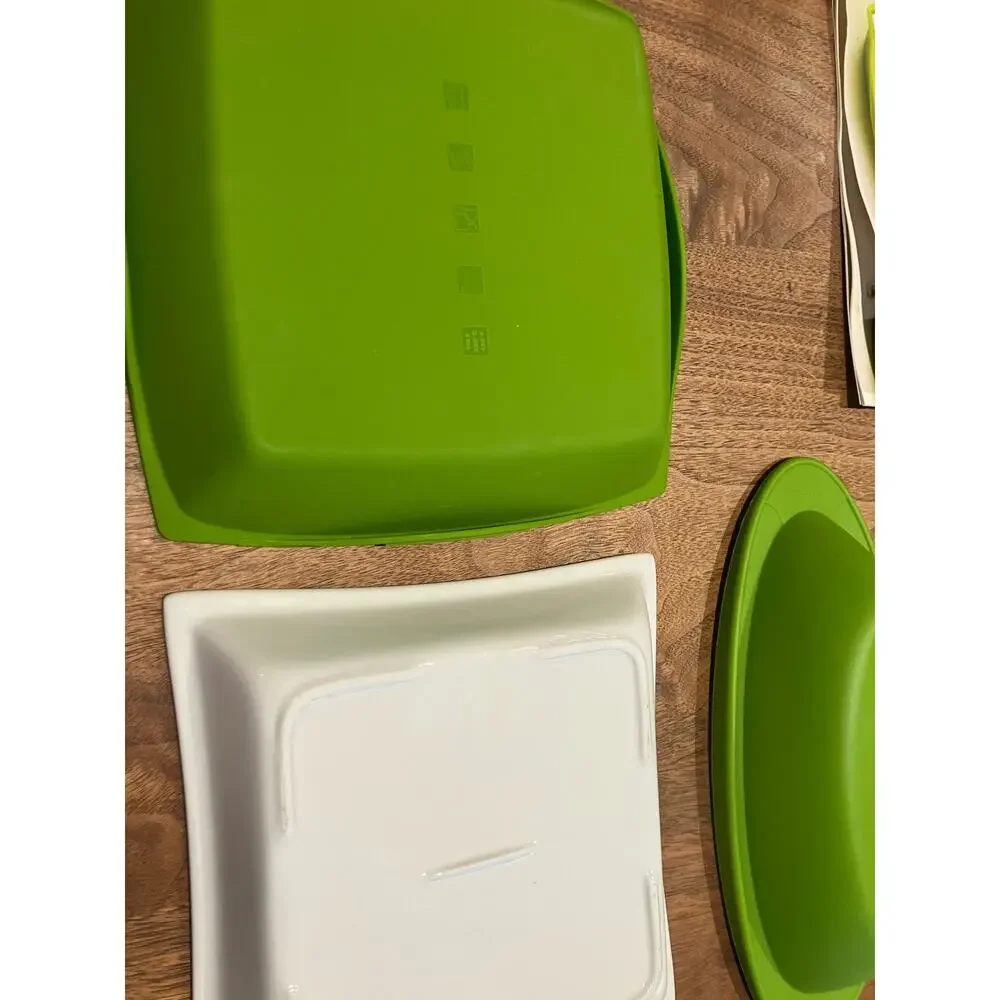 Mastrad 3 Piece Microwave Steamer Set, Green, Paris with Recipe Manual, Silicone